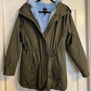 Forever 21 Faux Fur Lined Parka Jacket NWOT